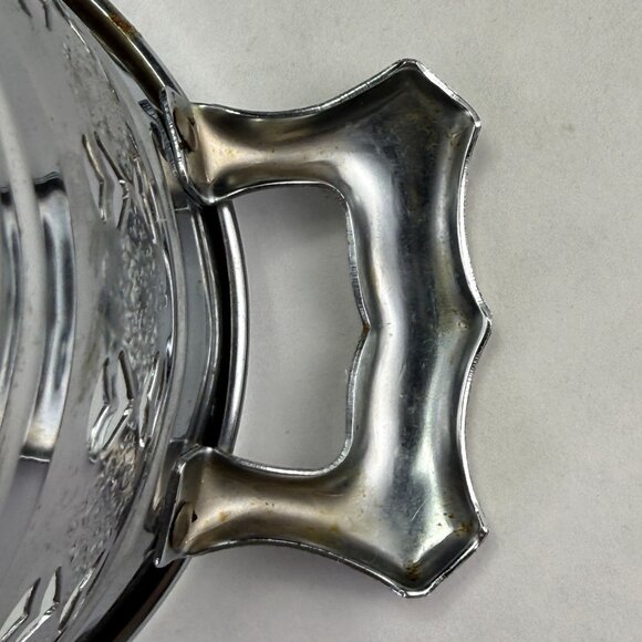 Vintage Oval Metal Filigree Serving Stand With Handles - Picture 14 of 15